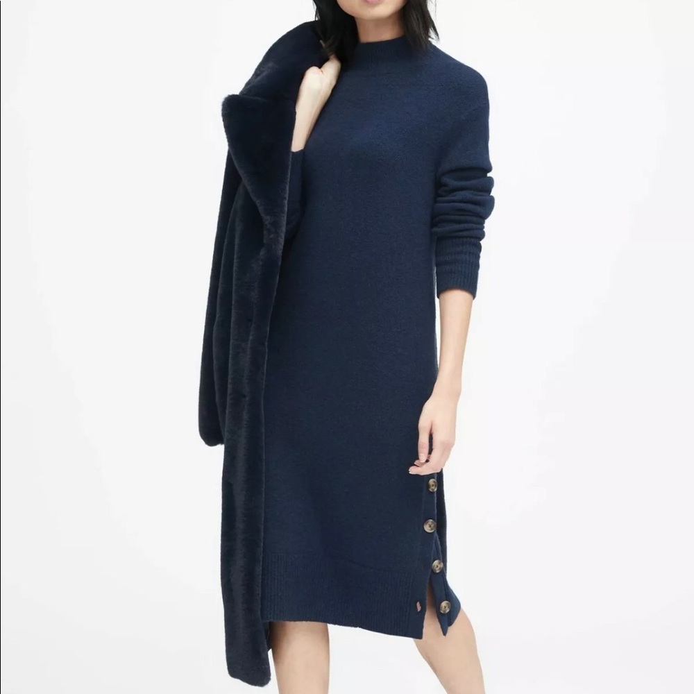 BANANA REPUBLIC Turtleneck Sweater Dress Button